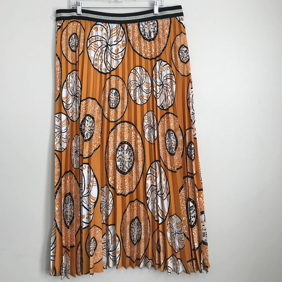 Ann Taylor Factory Dresses & Skirts - Ann Taylor Factory Mustard Pleated Skirt